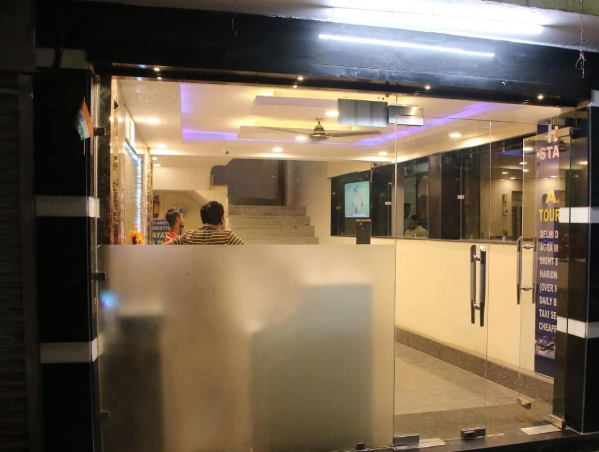 Hotel Stay House Nowe Delhi Zewnętrze zdjęcie