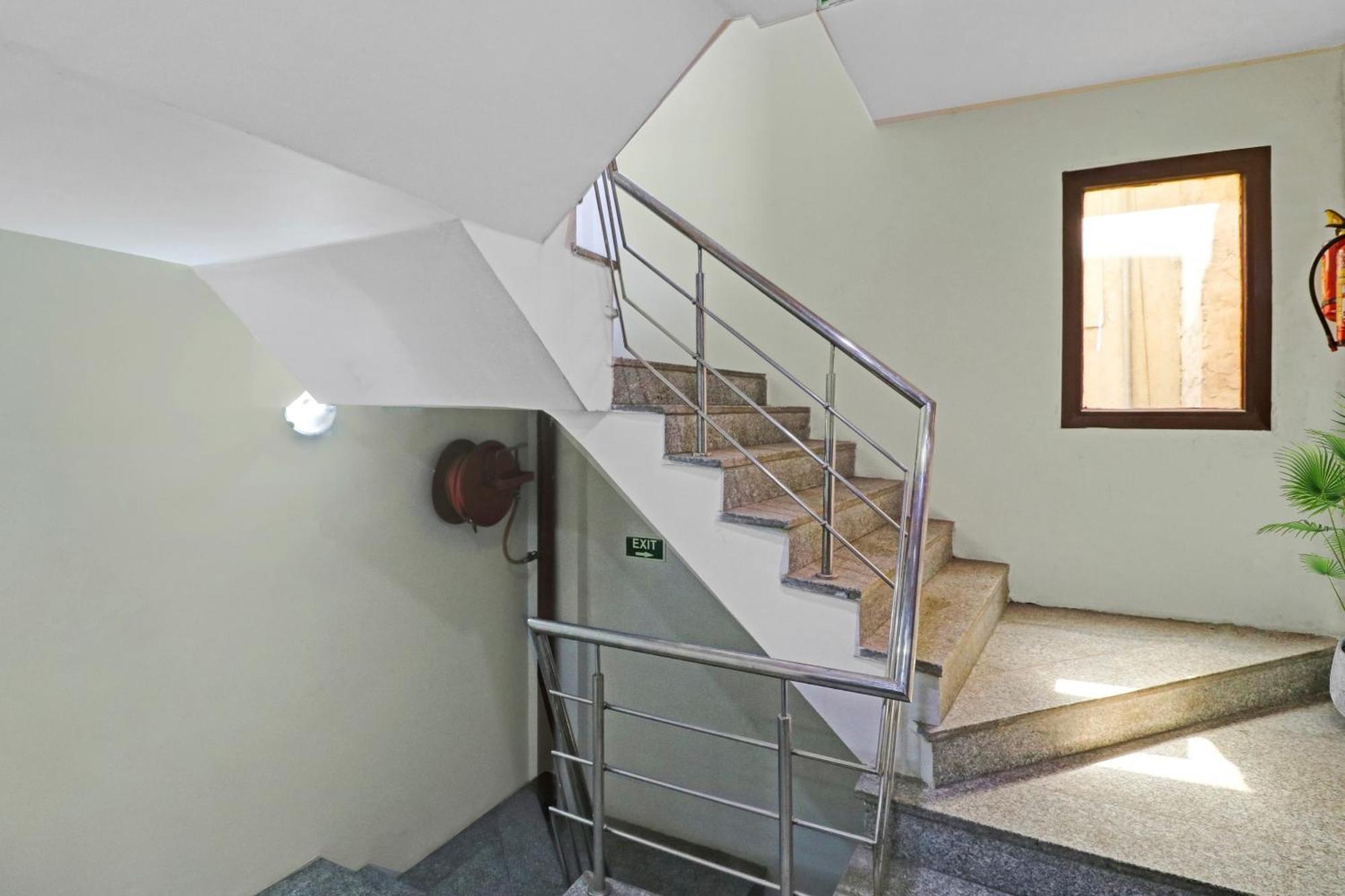 Hotel Stay House Nowe Delhi Zewnętrze zdjęcie
