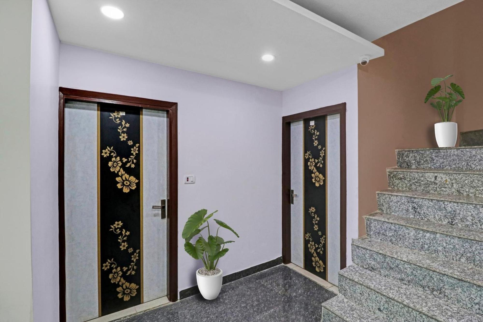 Hotel Stay House Nowe Delhi Zewnętrze zdjęcie
